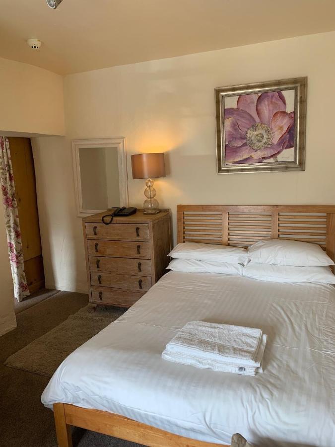 Harrisons Hall Bed & Breakfast Hotel โมลด์ ภายนอก รูปภาพ