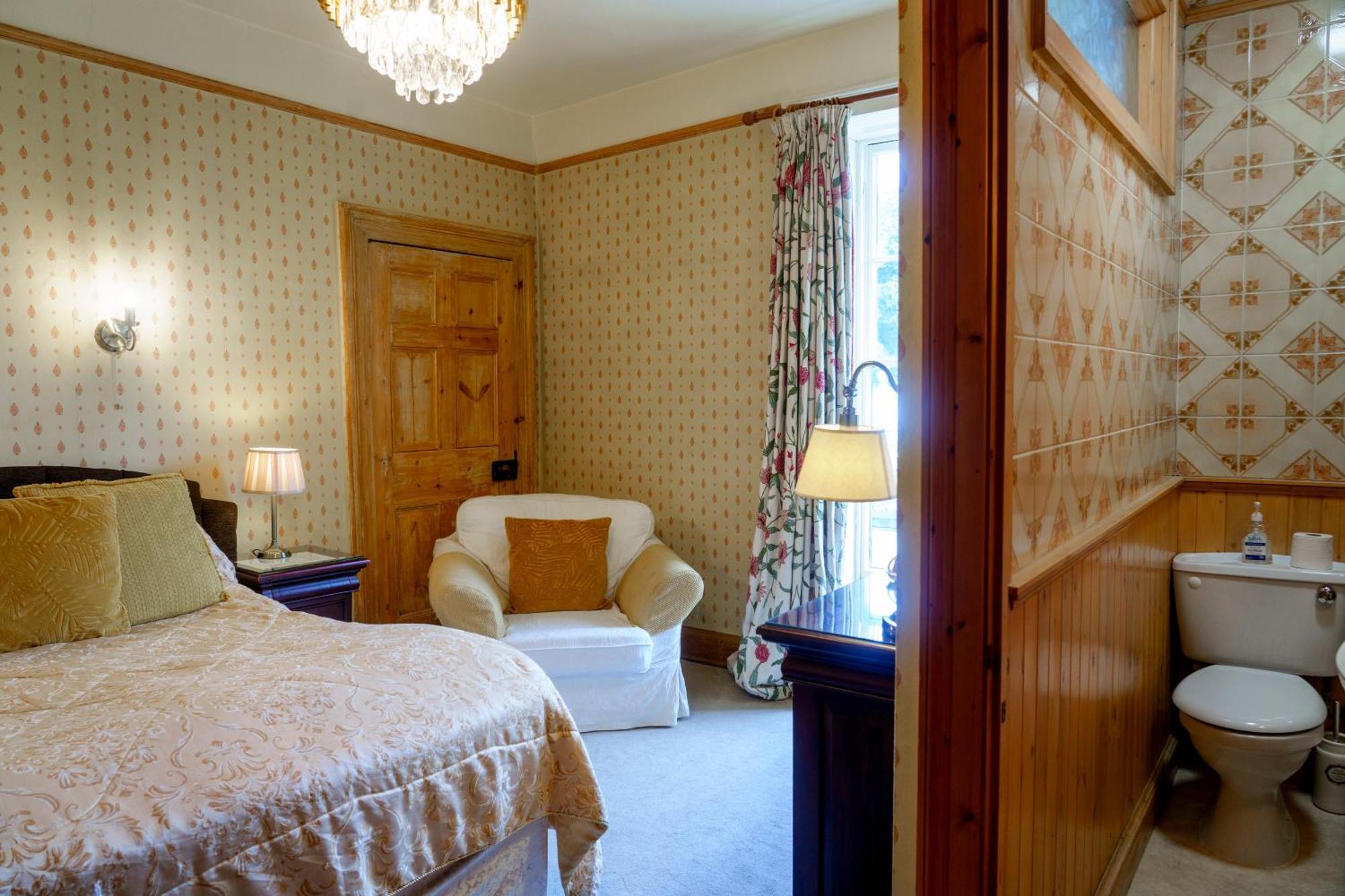 Harrisons Hall Bed & Breakfast Hotel โมลด์ ภายนอก รูปภาพ