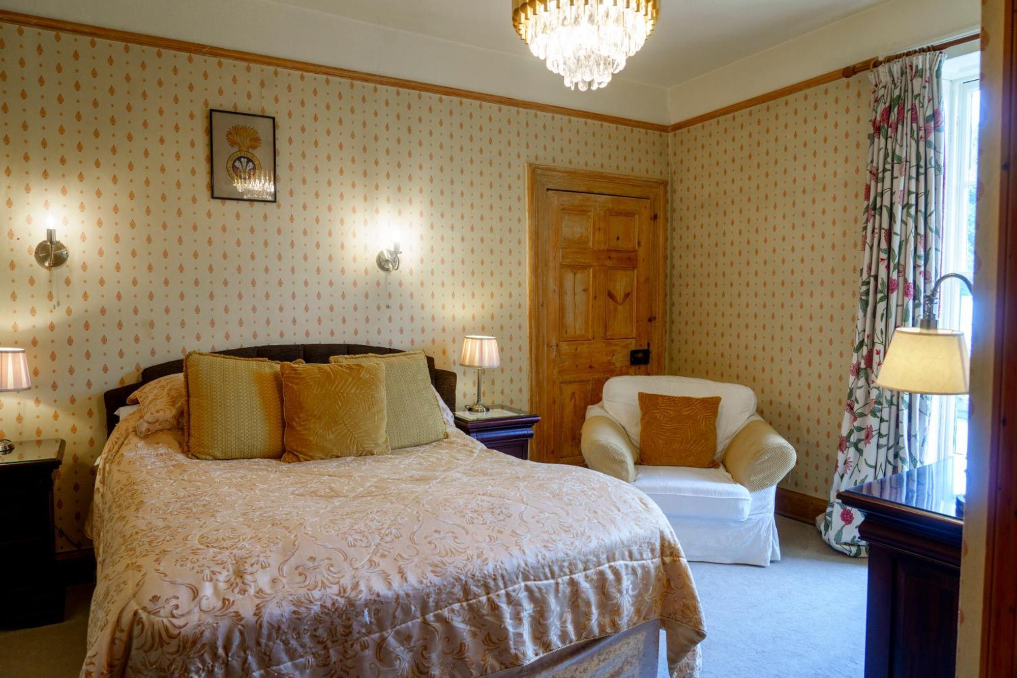 Harrisons Hall Bed & Breakfast Hotel โมลด์ ภายนอก รูปภาพ