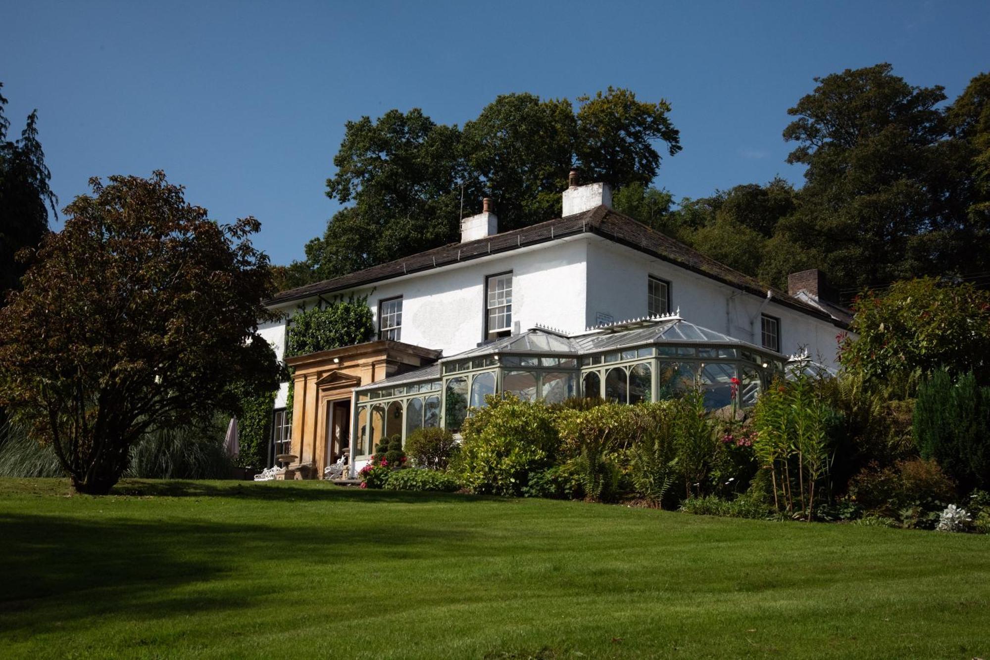 Harrisons Hall Bed & Breakfast Hotel โมลด์ ภายนอก รูปภาพ